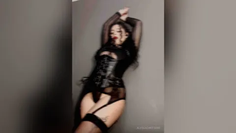 AlyssaSantorini — Sexy