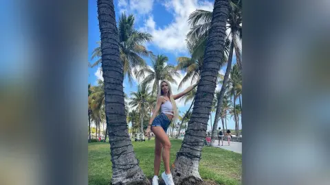 ErikaBonnie — Miami trip