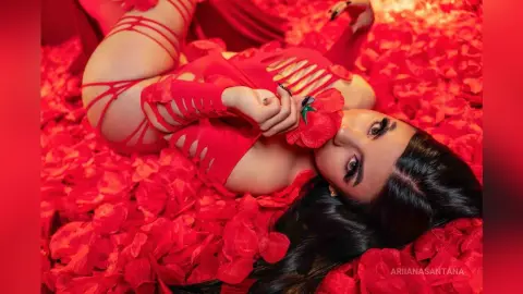 AriianaSantana — Red❤️
