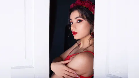 KiraBedlamy — rose