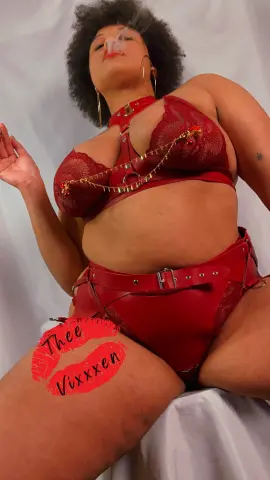 TheeVixxxen — Streamate Photos