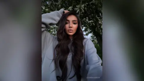 LeonidaAbdon — It’s getting warmer outside🥶😅
