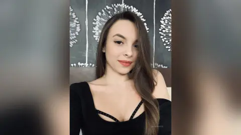 SophiaWhit — Beach body
