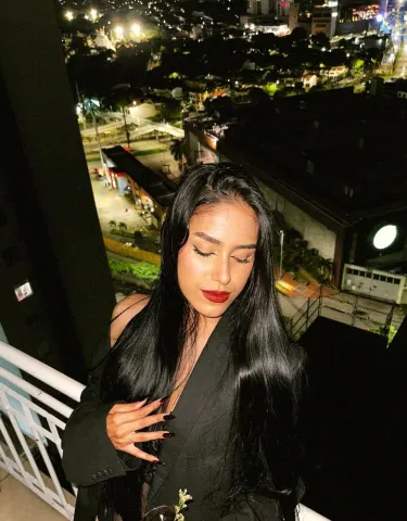 raavenluxX — Streamate Photos