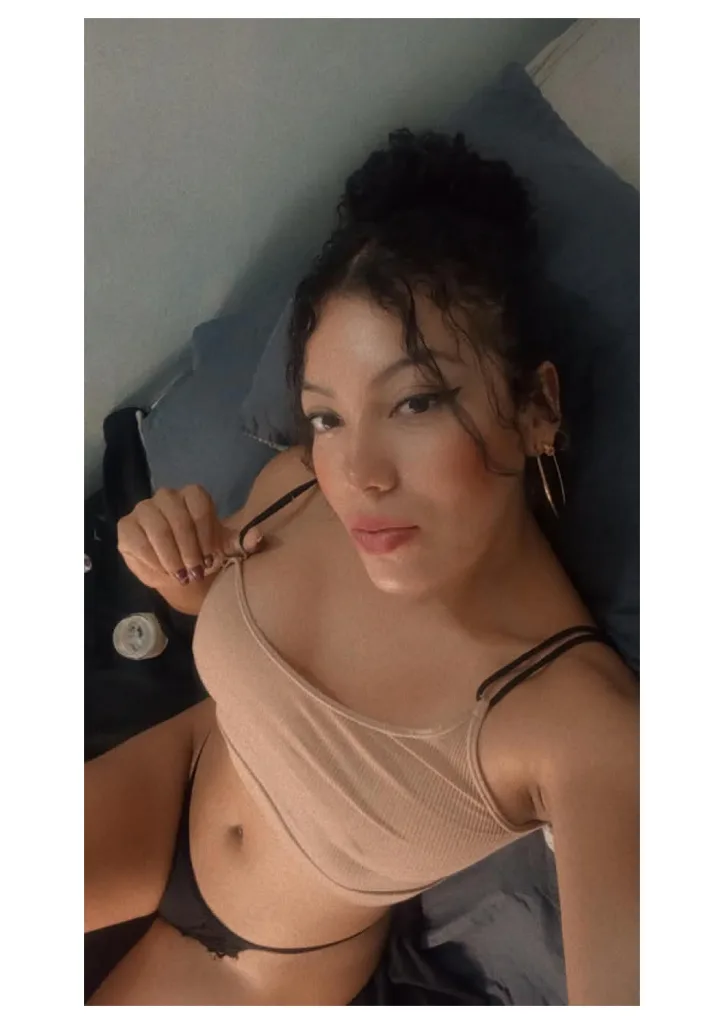 Safiro20 — Streamate Photos