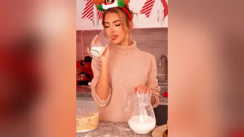 ArianaRoux — Christmas 