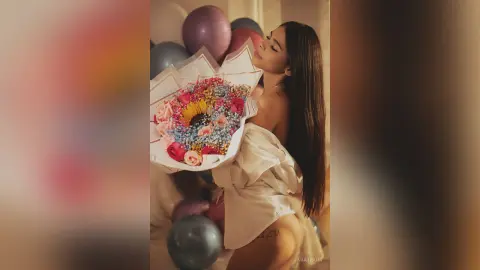 MiaThom — 🎂🤗