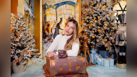 ValerieNicolle — Jingle Belle
