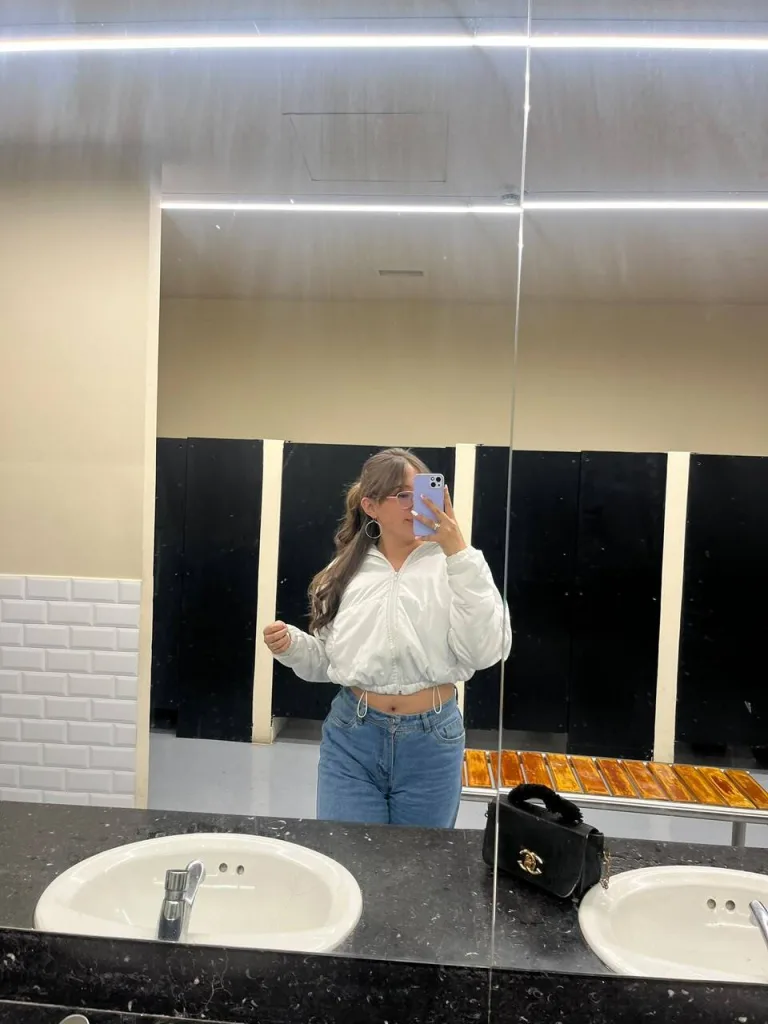Bonniimoretti — Streamate Photos