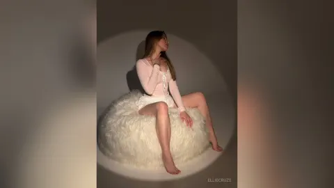 EllieCruze — meow
