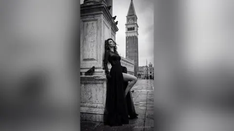 SofiaBimboss — Black and white