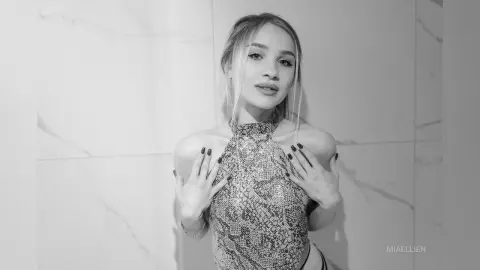 MiaEllien — 𝔀𝓲𝓵𝓭 𝓬𝓪𝓽
