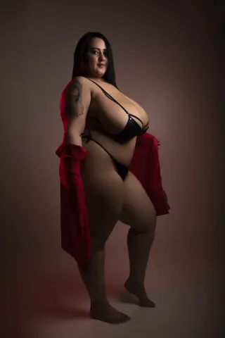 EmmaRooseX — Streamate Photos