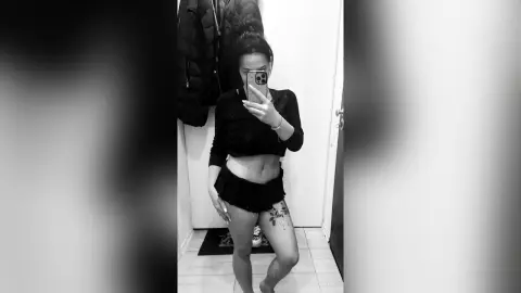 LunaSynn — Selfie 🧡