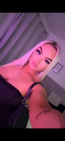 SexySiennaaaX — Streamate Photos