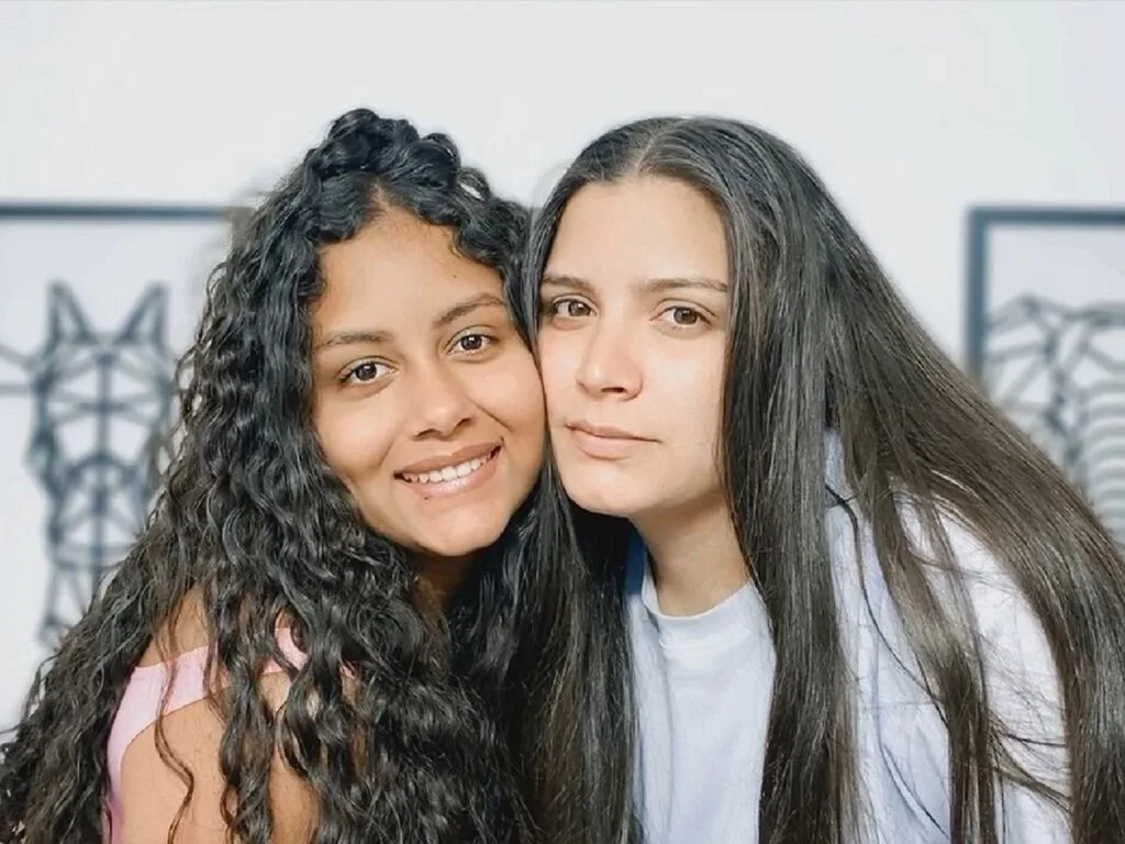 RebecaAndCamila