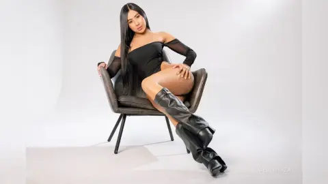 KimberlyIsaza — Kim is here!🔥