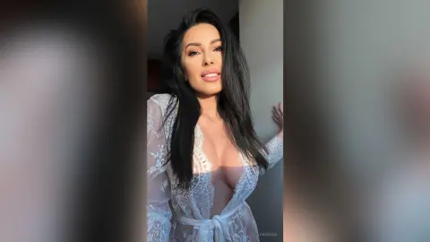 Vanessa — Me