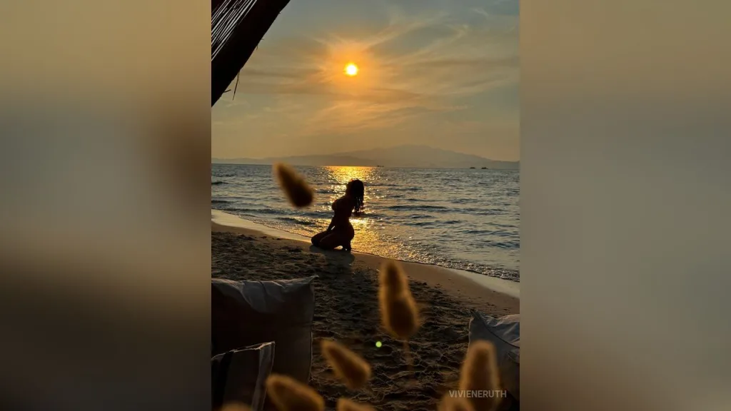 VivieneRuth — Sunny holiday 2024