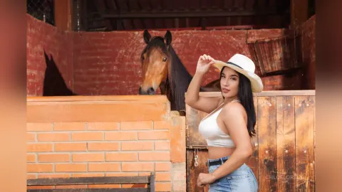 ChloeLorely — 13