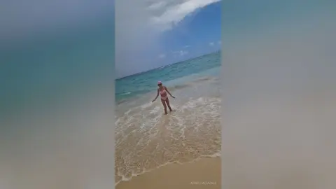 ArnellaDuvale — Vacay mood
