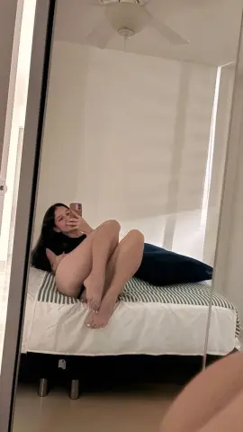 ZoeBarnett — Streamate Photos