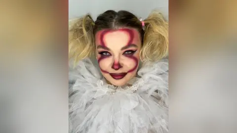 KatalinaRouge — sweet selfies
