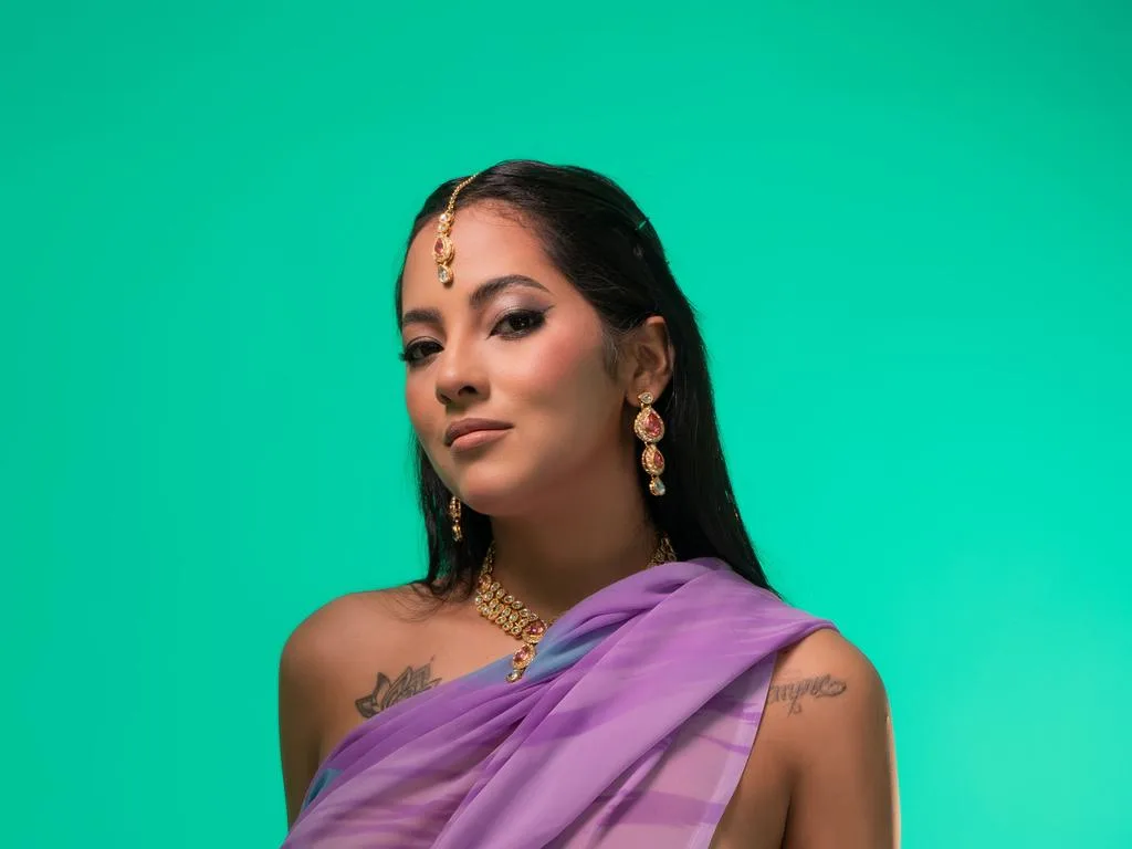 AnushkaChopra — ImLive Photo Set