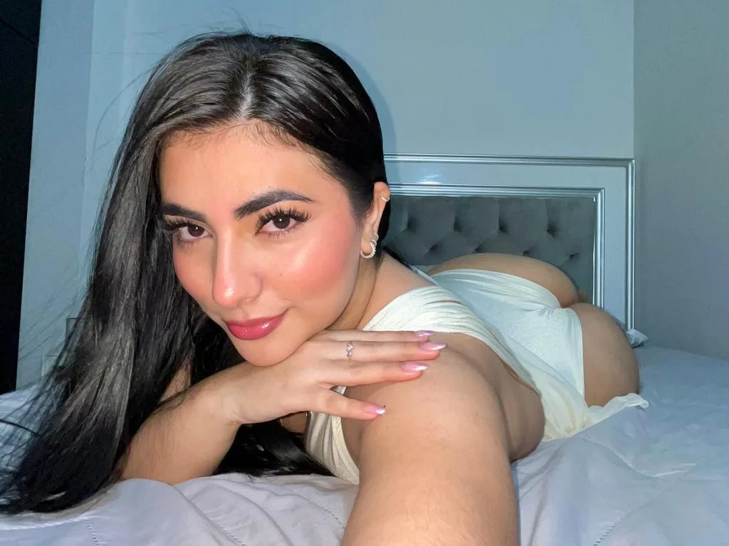 LyssaSunnyy — ImLive Photo Set