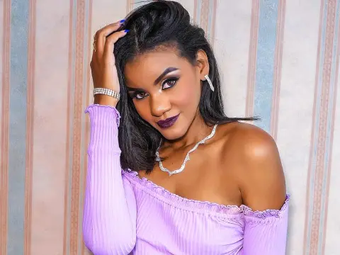 HeidyWillms — ImLive Photo Set