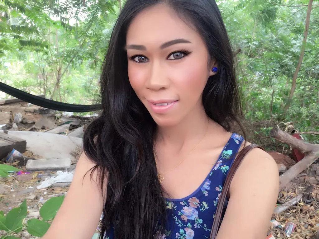 Helen_Np — ImLive Photo Set
