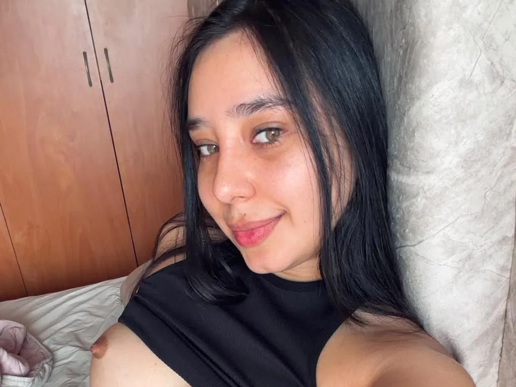 LauraSquirter_ — ImLive Photo Set