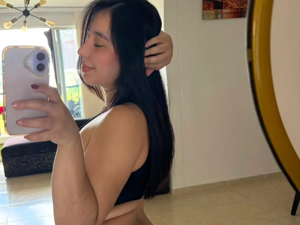 LauraSquirter_ — ImLive Photo Set