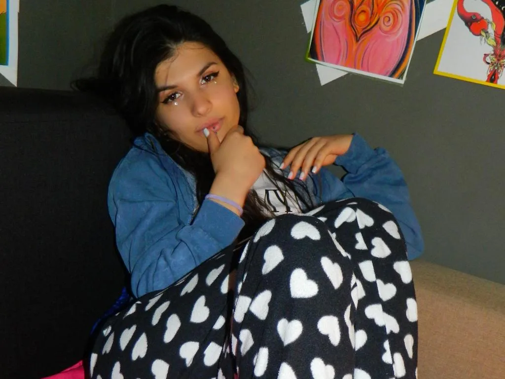 LucyPurpleX — ImLive Photo Set