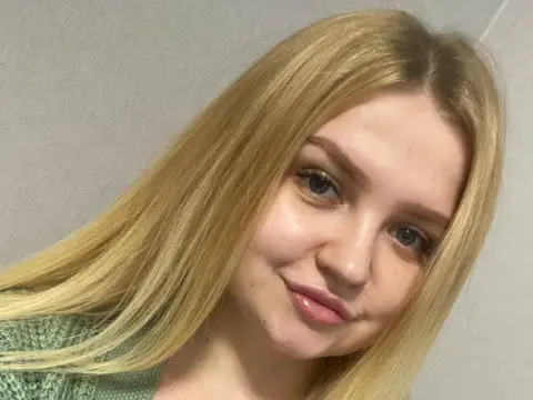 AnitaVine — ImLive Photo Set