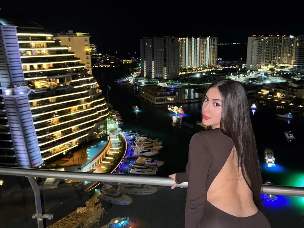 Megan_Brooke