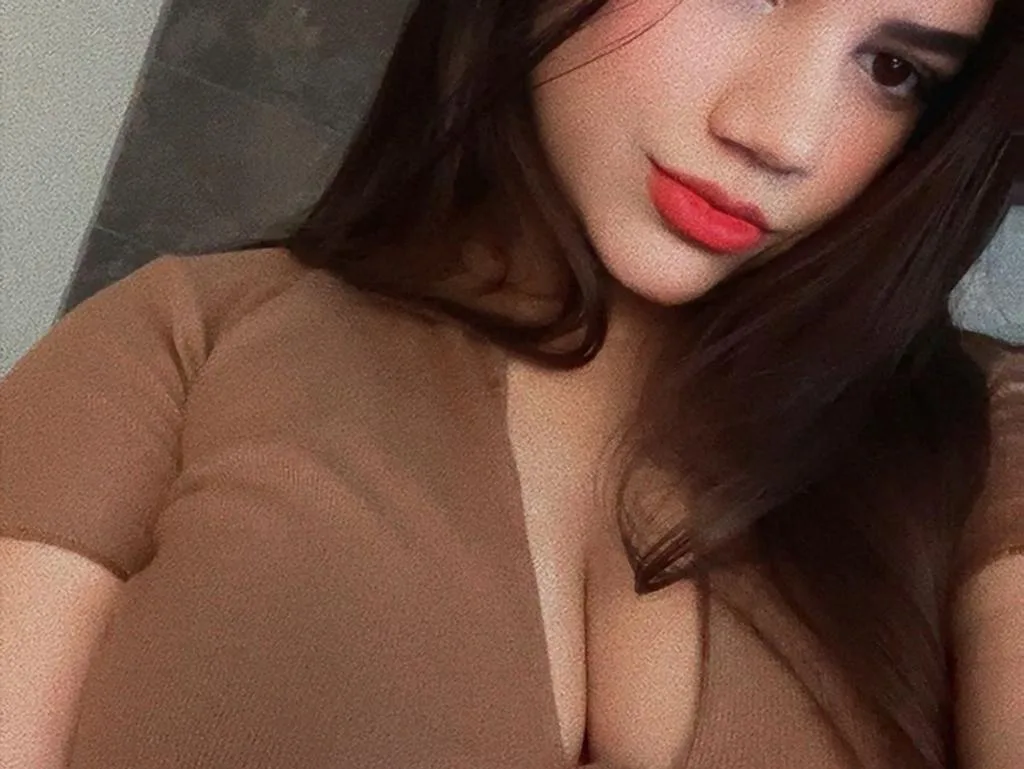 Eve_Moore — ImLive Photo Set