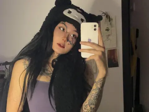 GothXXXRaven — ImLive Photo Set