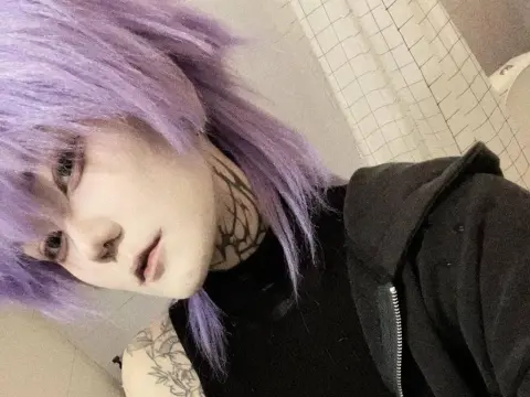 GothXXXRaven — ImLive Photo Set