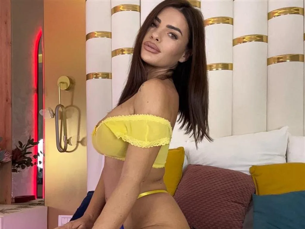 LolaCrave — ImLive Photo Set