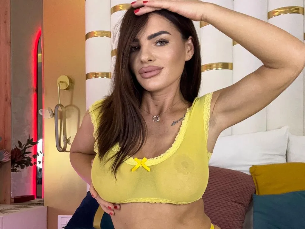 LolaCrave — ImLive Photo Set