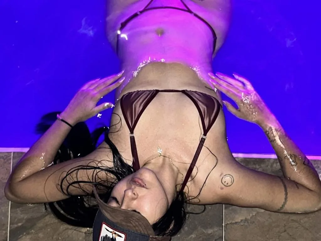 CelestinaCano — ImLive Photo Set