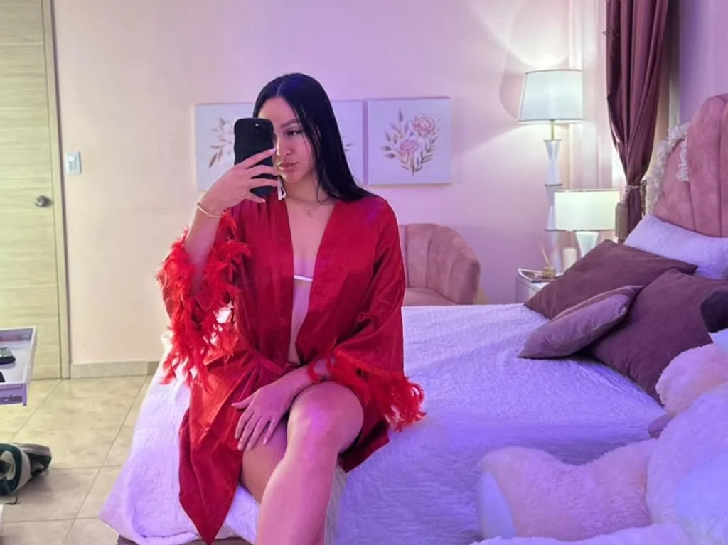 CelestinaCano — ImLive Photo Set