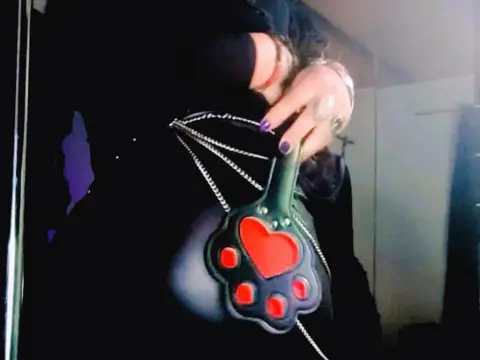 DominatrixMafdet — ImLive Photo Set