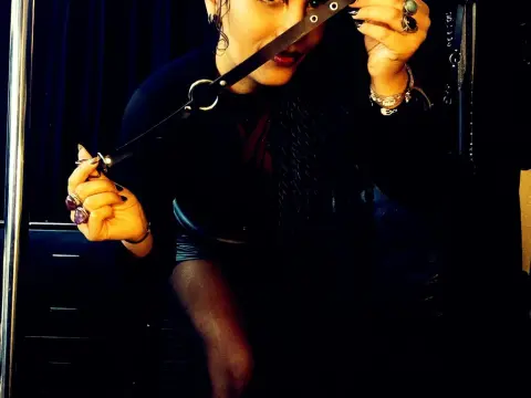 DominatrixMafdet — ImLive Photo Set