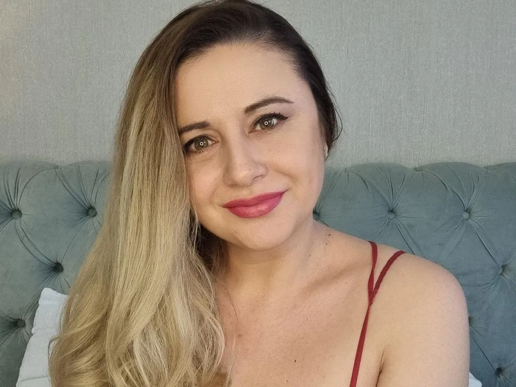 MaliaQuinn — ImLive Photo Set