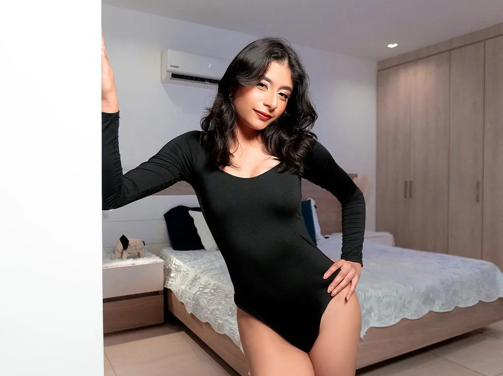 AleciaNoa — ImLive Photo Set