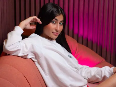 beatriz_doll — ImLive Photo Set