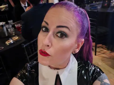 MsGennyRock — ImLive Photo Set