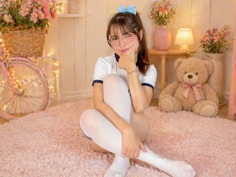IsabelaPetit cam model